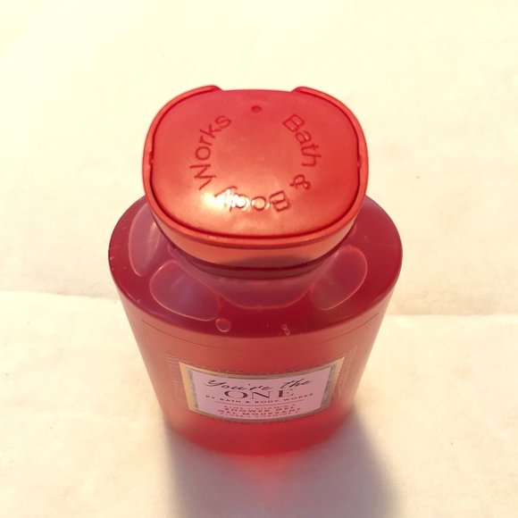 Bath & Body Works | "You're the One" Body Wash | Shower Gel (294 ml) - Picture 3 of 3
